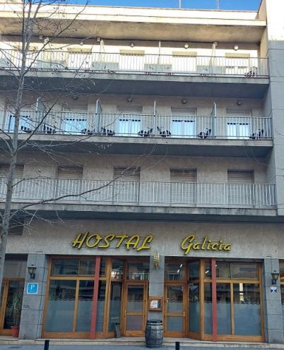 Hostal Galicia Figueras Extérieur photo