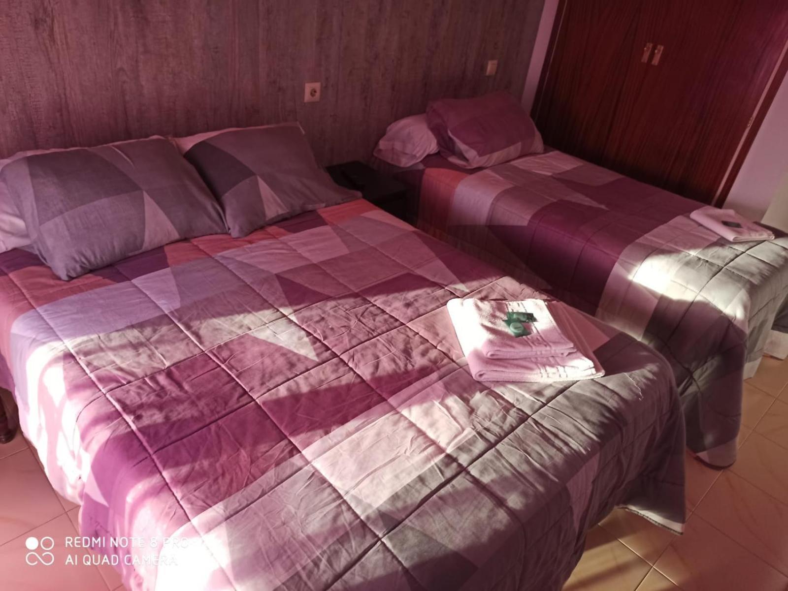 Hostal Galicia Figueras Extérieur photo