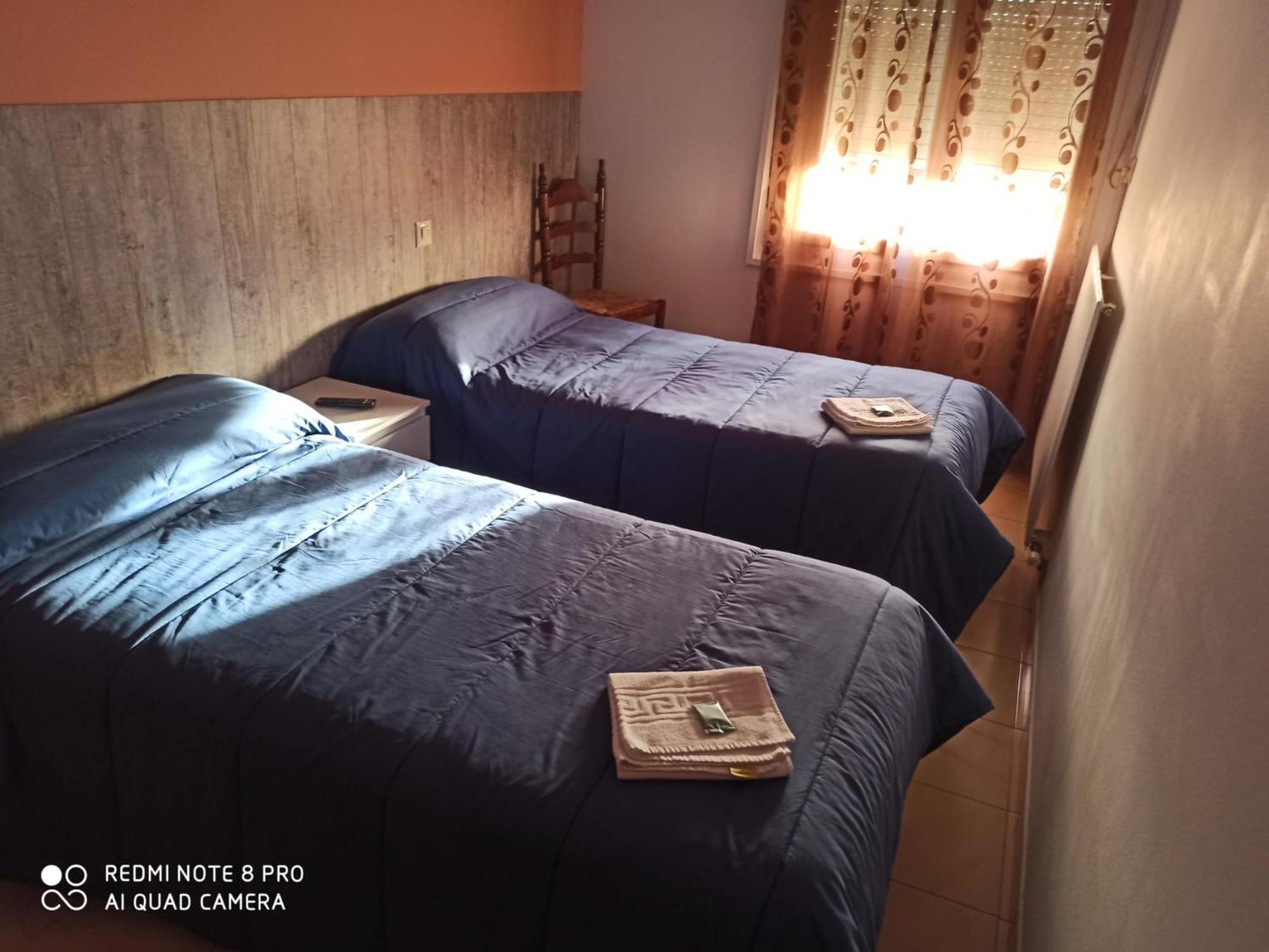 Hostal Galicia Figueras Extérieur photo